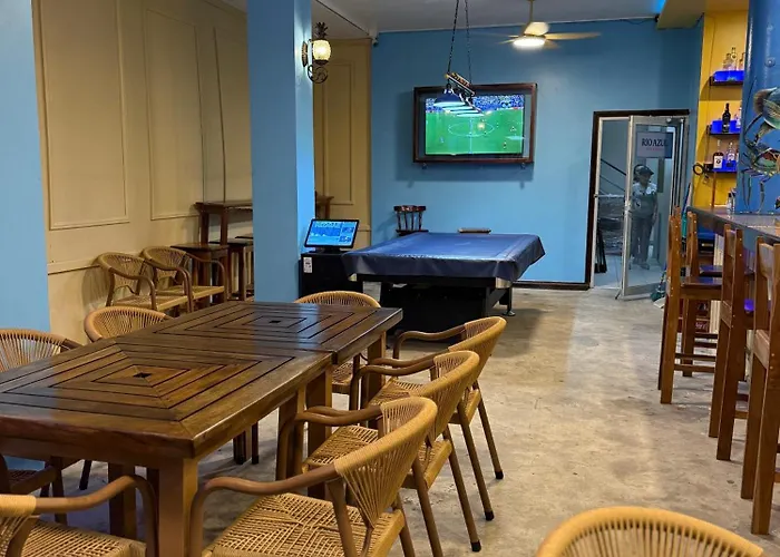 Royal Blue & Golf Cart Hotel 3*