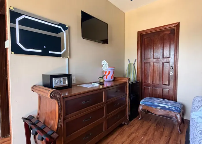 Royal Blue&golf Cart 3* San Pedro (Ambergris Caye)