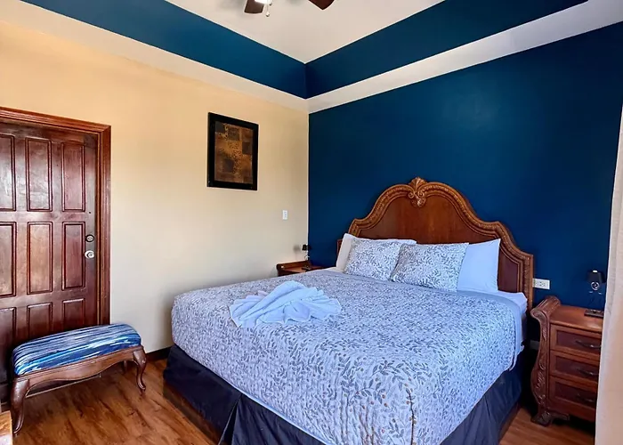 Hotel Royal Blue&golf Cart 3*